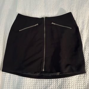 ❤️Forever 21 Black Zipper Skirt